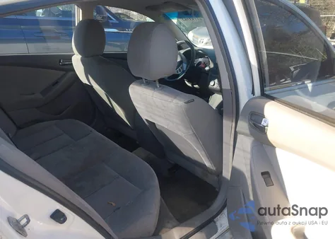 2010 Nissan Altima 2.5 z USA, uszkodzony, nr VIN 1N4AL2AP5AC192394